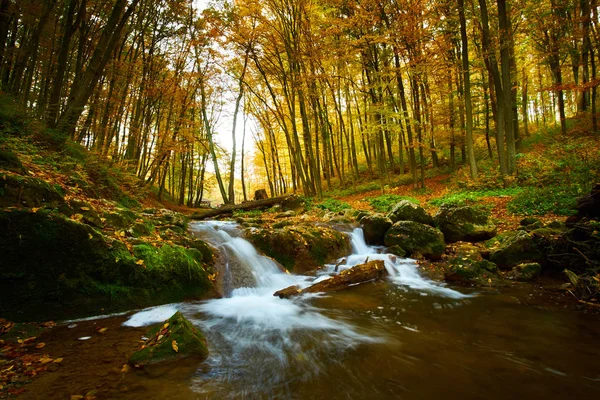 Hösten vattendraget — Stockfoto