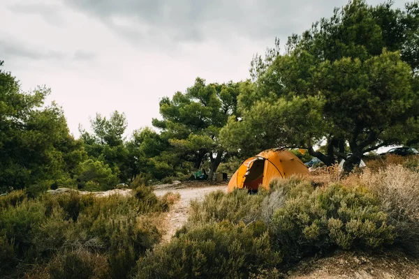 Camping in the wilderness — Stock Photo, Image