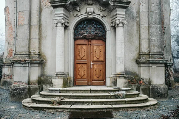 Blick auf das alte Gebäude — Stockfoto