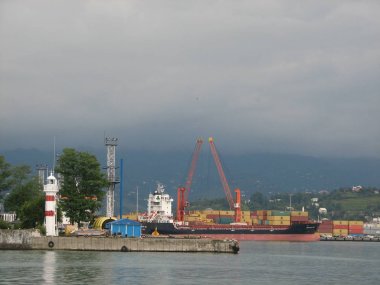Kargo gemisi Batum bağlantı noktası, Acara, Gürcistan ticari ulaşım için.