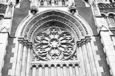 Aziz Olga ve Elizabeth, cephe, neogothic Tapınağı