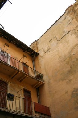 Eski Avrupa şehri, kabartma, ağ geçidi, kapı mimari unsurları