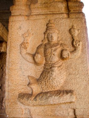 Hampi tapınakları heykeli