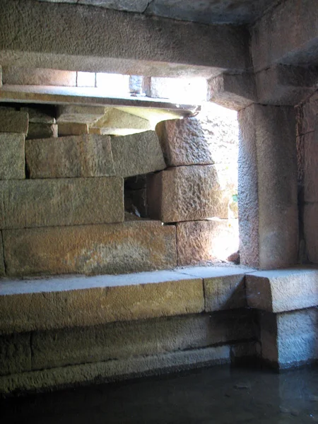 Ruínas antigas de Hampi - Torre de banda — Fotografia de Stock