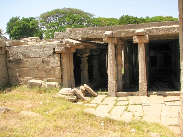 Hampi - Band kule antik kalıntıları