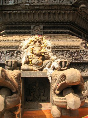 Giantic ahşap araba Gokarna sokak