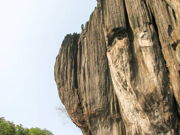 Rock formations in Yana Karnataka, India. Massive rock — Stock Photo, Image