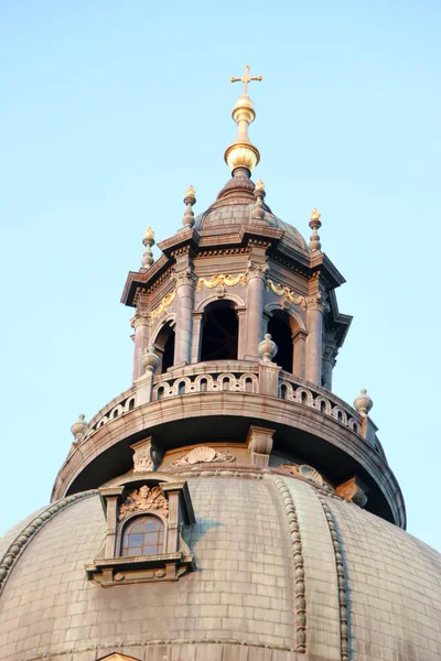 Saint Stephens Basilica in Budapest. — Stock Photo, Image
