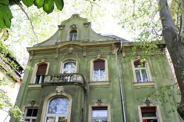 Edificio histórico en el centro de la ciudad —  Fotos de Stock