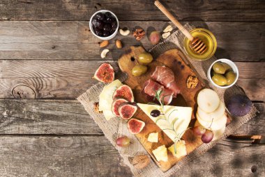 Gıda kompozisyon Peynir tabağı ile peynir, Kuru etler, vario ile