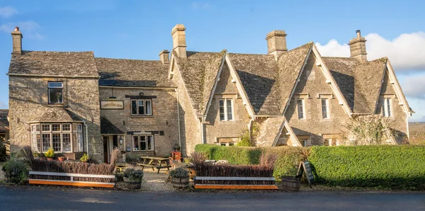 Carpenters Arms Miserden Cotswolds Gloucestershire Inglaterra Reino Unido — Fotografia de Stock