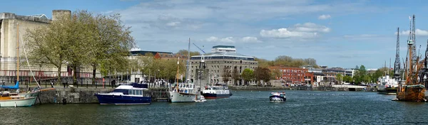 Bristol Docks Con Taxi Acquatici Veliero Matthew Inghilterra Regno Unito — Foto Stock