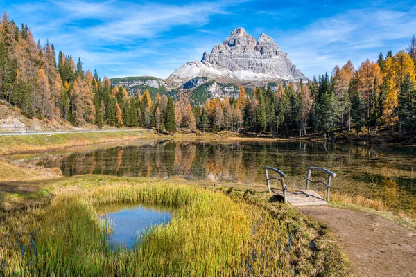 Idyllic Autumn View Lake Antorno Tre Cime Lavaredo Background Veneto — Stock Photo, Image