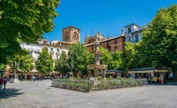 Het Pittoreske Bib Rambla Square Plaza Granada Een Zonnige Zomerochtend — Stockfoto