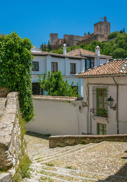 Szcenírozott Látvány Albaicin Kerületben Granada Alhambra Palota Háttérben Andalúzia Spanyolország — Stock Fotó