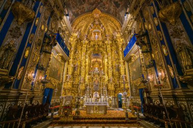 Endülüs, Granada 'daki San Juan de Dios Bazilikası' nda ana sunak. Haziran-03-2019