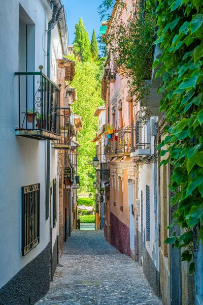 Pitoresco Bairro Albaicin Granada Numa Tarde Verão Ensolarada Andaluzia Espanha — Fotografia de Stock