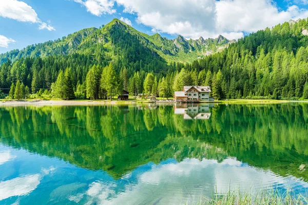 Paisaje Idílico Lago Nambino Cerca Madonna Campiglio Provincia Trento Trentino — Foto de Stock