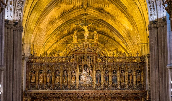 美しいセビリア大聖堂の屋内の光景 スペインのアンダルシア州 2019年7月5日 — ストック写真