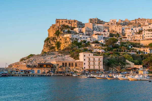 Vista Última Hora Tarde Peschici Hermoso Pueblo Región Gargano Apulia — Foto de Stock