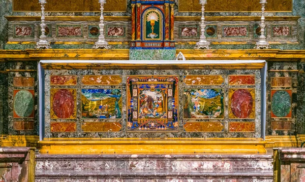 Csodálatos Főoltár Firenzei Szent Lőrinc Bazilikában Toszkánában Olaszországban — Stock Fotó