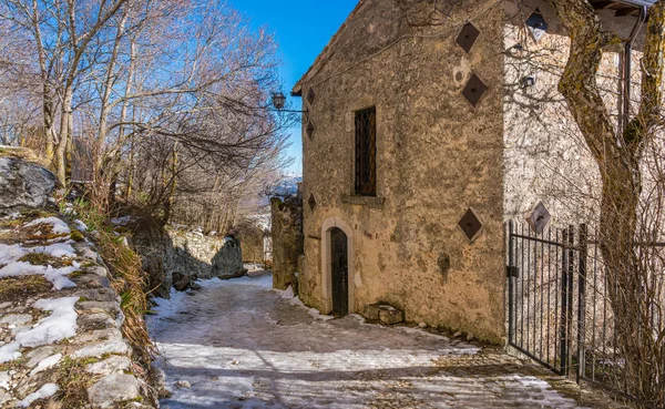 Beautiful Village Calascio Winter Afternoon Abruzzo Italy — Stock Photo, Image