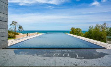 Omaha Sahili 'ndeki Amerikan 2. Dünya Savaşı Mezarlığı. Normandiya, Fransa.