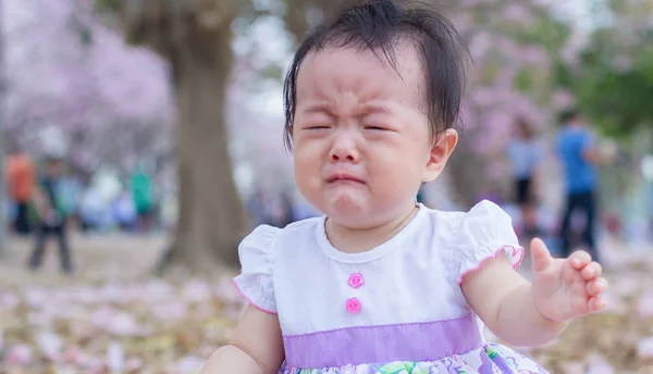 Cute baby crying — Stock Photo, Image