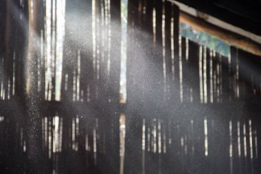 Eski değirmende toz