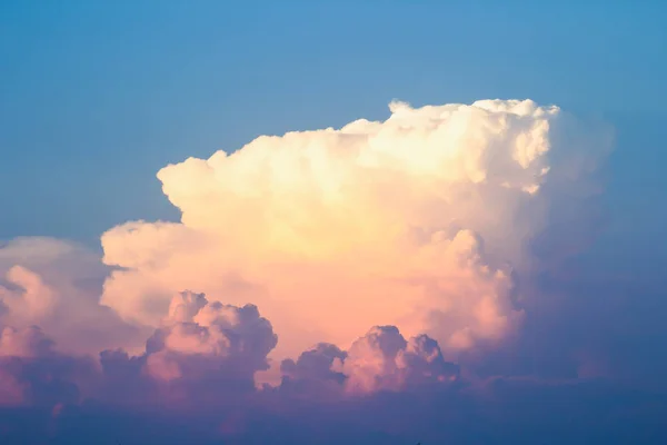 Wolken am Abend — Stockfoto