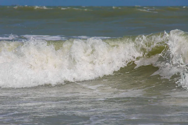 Meereswelle Windigen Tagen Strand — Stockfoto