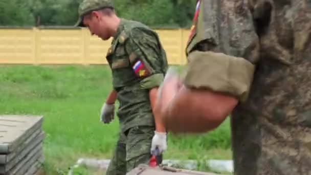 Oroszország Maykop 2019 Július Katonai Kadétok Feküdt Hadsereg Összecsukható Moduláris — Stock videók