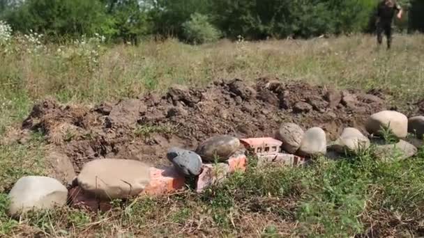 Russia Maykop August 2019 Soldier Uniform Digging Trench War Wooden — Stock Video