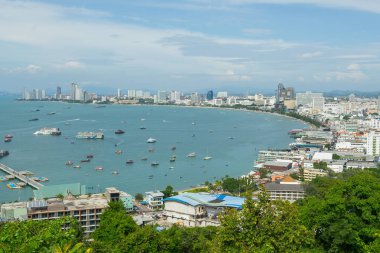 Bina ve Pattaya beach görünümü