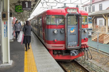  Karuizawa tren istasyonunda treni durdurdular