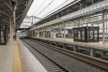  Karuizawa tren istasyonu platformu.