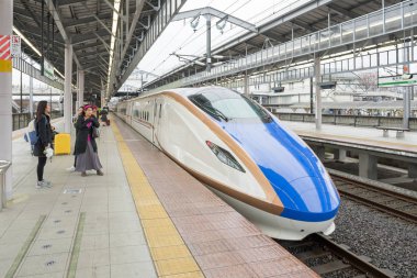  Karuizawa tren istasyonu platformu.
