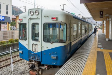 Kawaguchiko tren istasyonunda treni durdurdular