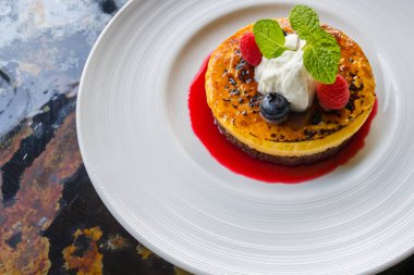 Reçelli Rasberry krep