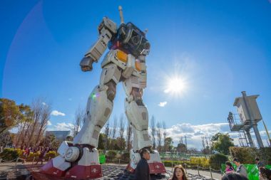 Diverccity Tokyo Plaza Gundam heykeli
