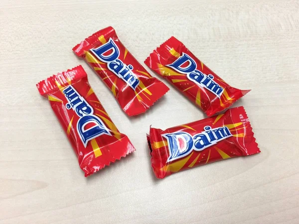  Daim çikolata masada, Daim Bar