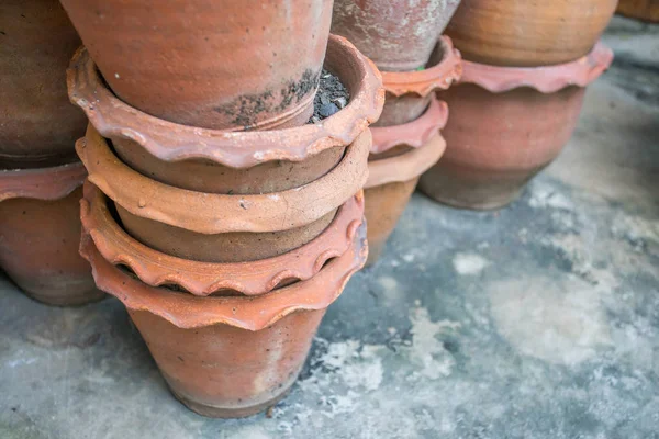 Used flower pots in warehouse — Stock Photo, Image