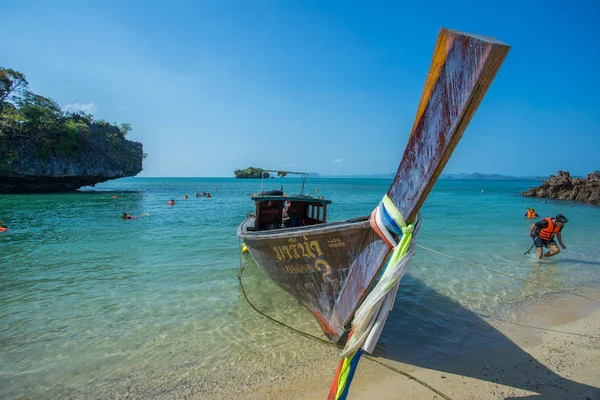 Krabi Thailand Feb 2018 Longtail Boats Anchored Island Krabi Province — Stock Photo, Image