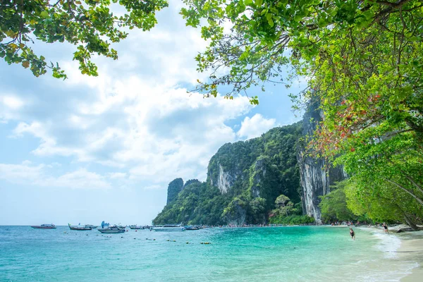 Tailandia Krabi Feb 2018 Mucha Gente Viene Hong Island Lancha — Foto de Stock