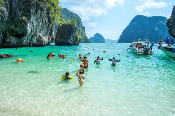 Krabi Thailand Feb 2018 Muitas Pessoas Vêm Para Hong Island — Fotografia de Stock