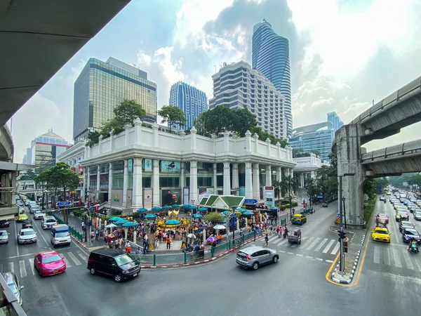 Bangkok Thailand Jan 2020 Many People Pray Respect Famous Erawan — Stock Photo, Image