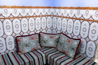 Riad 'da tipik Fas konaklama (geleneksel Fas oteli), Medine (eski kasaba), Fes Fas.