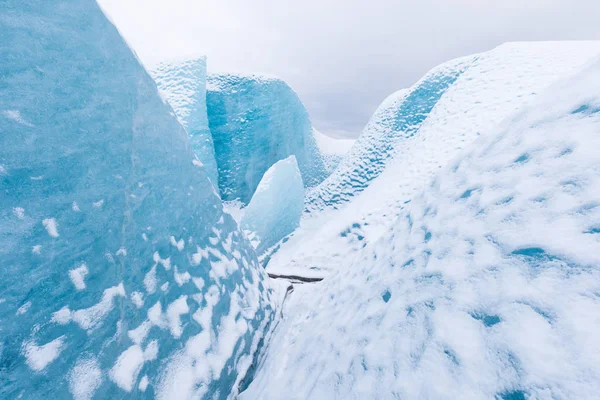 Гори Хмарами Антарктиді Льодовики Айсберги Льодовикові Печери Південної Півкулі Глобальна — стокове фото