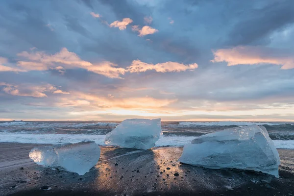Закат Над Знаменитым Пляжем Даймонд Исландия Песчаный Лавовый Пляж Полон — стоковое фото