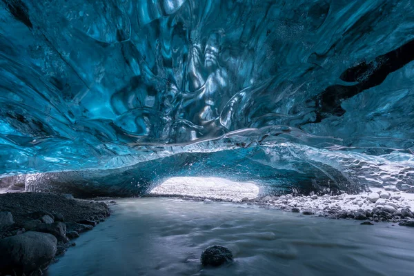 Dentro Uma Caverna Gelo Vatnajokull Islândia Gelo Tem Milhares Anos — Fotografia de Stock